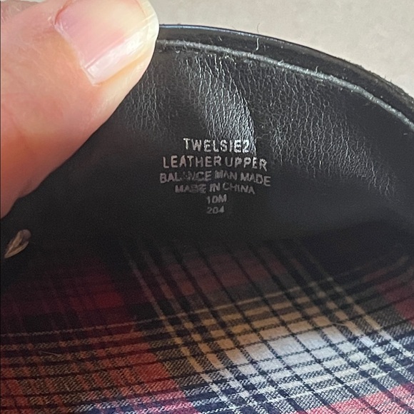 Tommy Hilfiger Black Loafers with Gold Accent - Picture 5 of 5